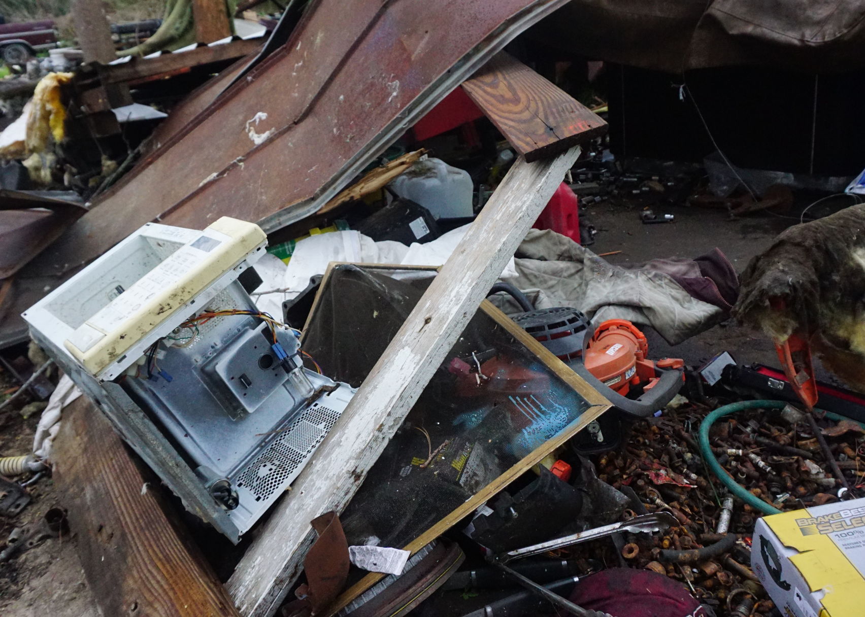 Tornado damage in Beauregard